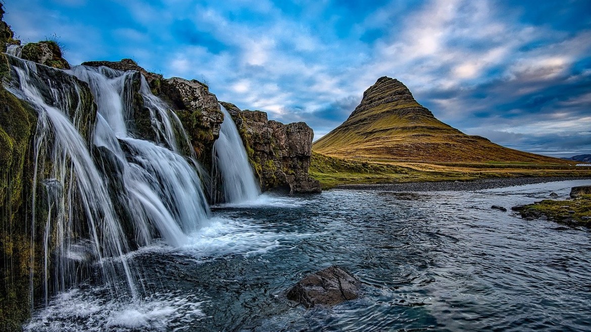 2 Corinthians 10:1-18 | The New Testament | Bible Insights